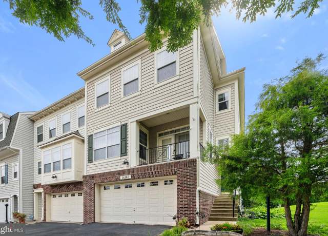 Property at 14163 Catbird Dr, Gainesville, VA 20155, 3 beds, 3.5 baths