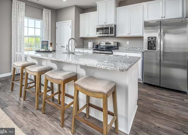 Property at 7866 Blackbriar Way, Laurel, MD 20723, 3 beds, 2.5 baths