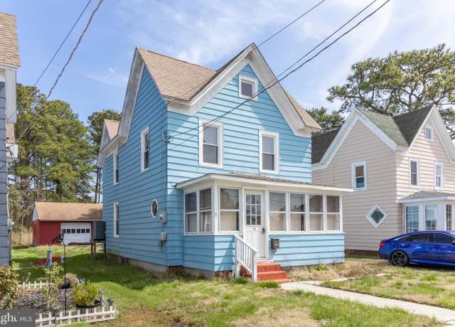 Property at 4 Hudson St, Crisfield, MD 21817, 2 beds, 2 baths
