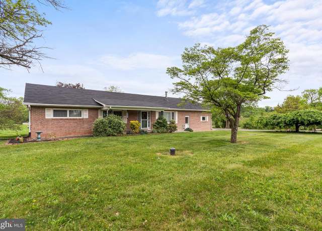 Property at 14627 Cearfoss Pike, Hagerstown, MD 21740, 3 beds, 1 bath