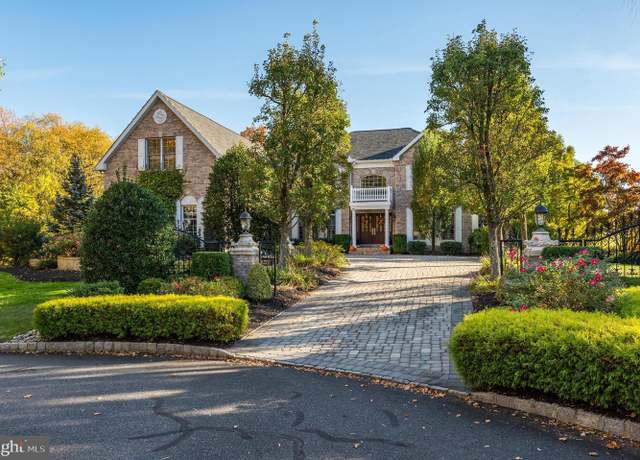 Property at 14 Baltusrol Ter, Moorestown, NJ 08057, 4 beds, 4.5 baths