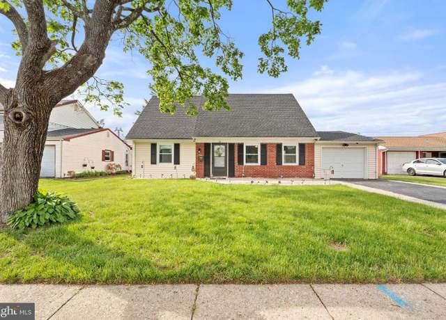 Property at 35 Mullshire Ln, Willingboro, NJ 08046, 4 beds, 2 baths
