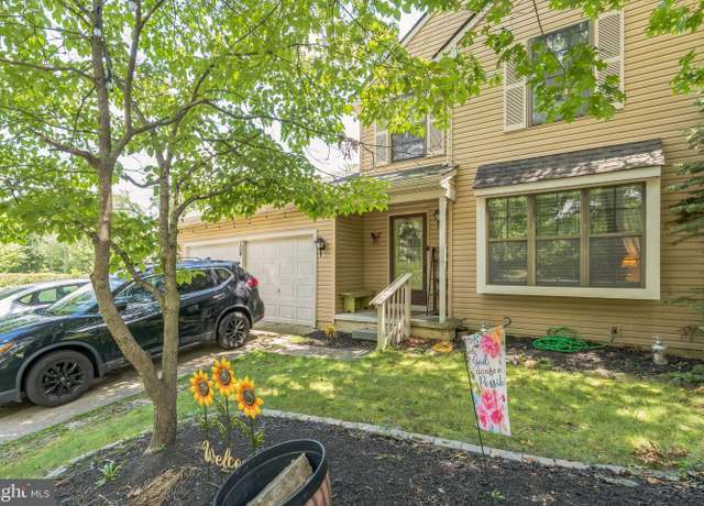 Property at 104 Fenway Ave, Atco, NJ 08004, 3 beds, 1.5 baths