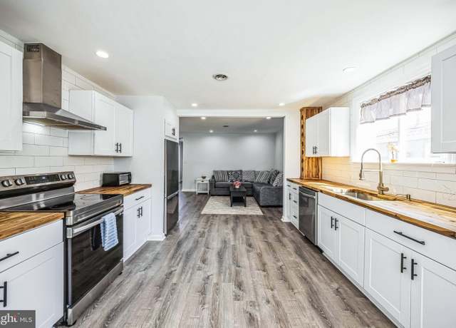 Property at 3850 Pine St, Williamstown, NJ 08094, 2 beds, 2 baths