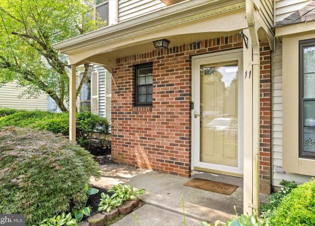 Property at 11 Chadwick Ct, Robbinsville, NJ 08691, 2 beds, 1.5 baths
