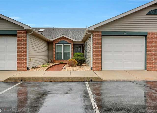 Property at 40 Abbey Ct, Carlisle, PA 17015, 2 beds, 2 baths
