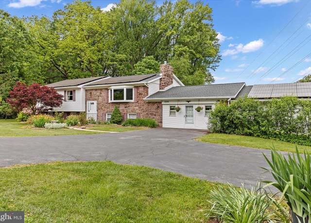 Property at 1331 Bradley Ave, Hummelstown, PA 17036, 5 beds, 3 baths