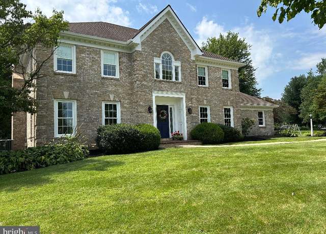 Property at 106 Hammersmith Ln, Lititz, PA 17543, 4 beds, 2.5 baths