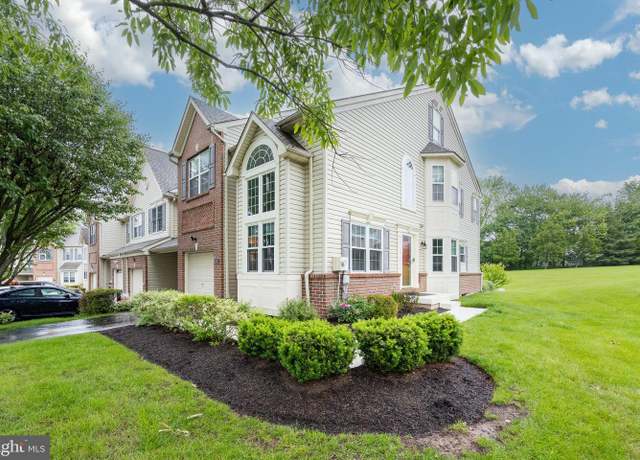 Property at 317 Manor Rd, Harleysville, PA 19438, 4 beds, 2.5 baths