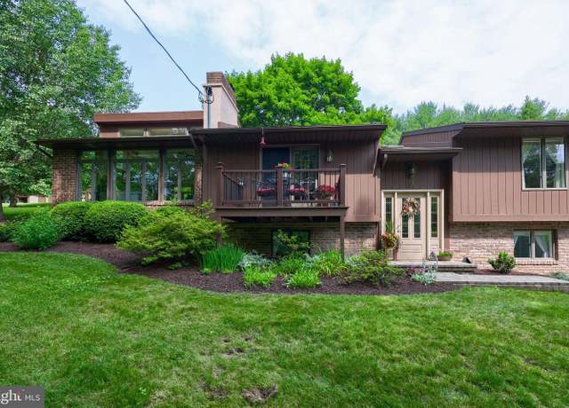 Property at 2916 Graydon Rd, Glen Rock, PA 17327, 4 beds, 3 baths