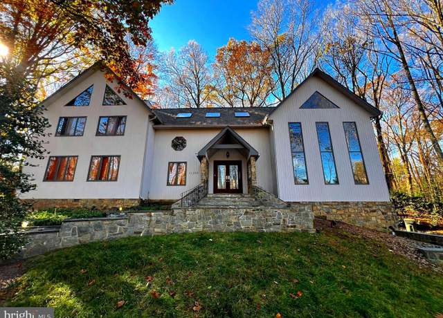 Property at 11265 Beach Mill Rd, Great Falls, VA 22066, 4 beds, 4 baths