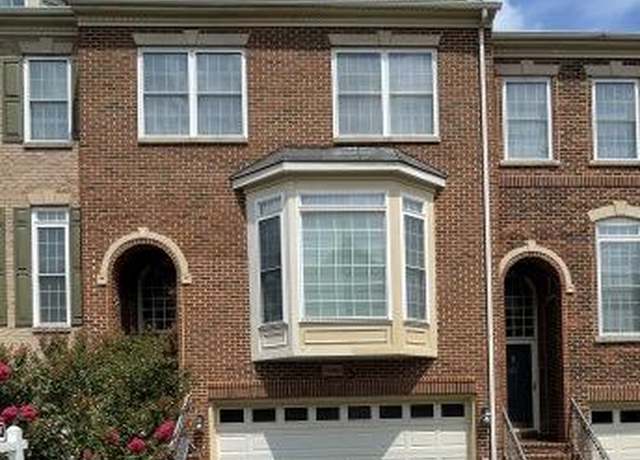 Property at 5459 Serviceberry St, Centreville, VA 20120, 3 beds, 3.5 baths