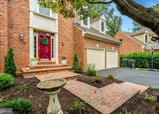 Property at 11181 Longwood Grove Dr, Reston, VA 20194, 5 beds, 3.5 baths
