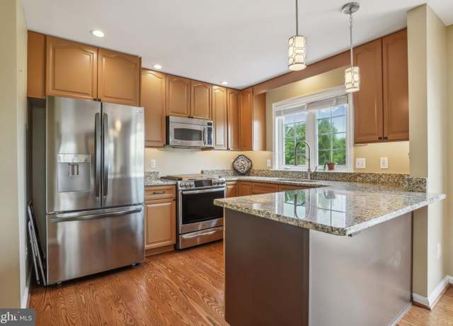 Property at 11116 Stainsby Ct, Bristow, VA 20136, 3 beds, 3.5 baths