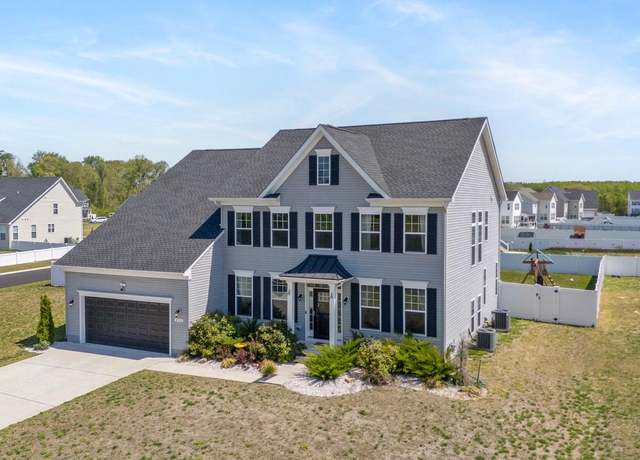 Property at 252 Hampton Hill Dr, Camden Wyoming, DE 19934, 5 beds, 3 baths