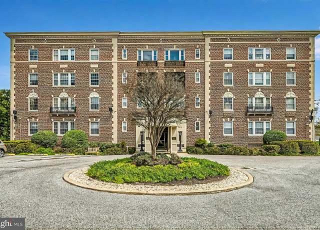 Property at 6701 Park Heights Ave Unit 2F, Baltimore, MD 21215, 3 beds, 2.5 baths