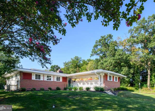 Property at 201 Suter Rd, Catonsville, MD 21228, 3 beds, 2.5 baths