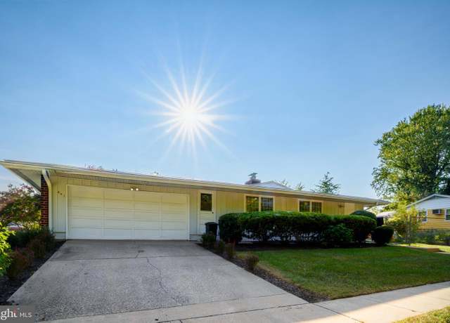 Property at 201 Suter Rd, Catonsville, MD 21228, 3 beds, 2.5 baths