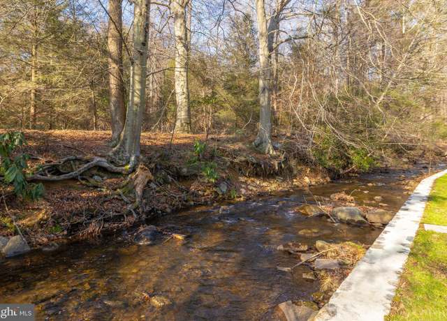 Property at 6131 Mountaindale Rd, Thurmont, MD 21788, 4 beds, 2 baths
