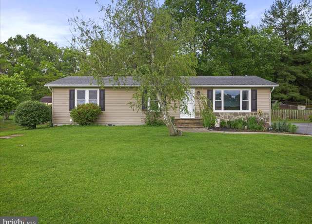 Property at 7633 Mountain Laurel Rd, Boonsboro, MD 21713, 4 beds, 2 baths