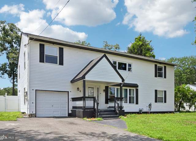 Property at 8 Stagecoach Rd, Southampton, NJ 08088, 6 beds, 3 baths