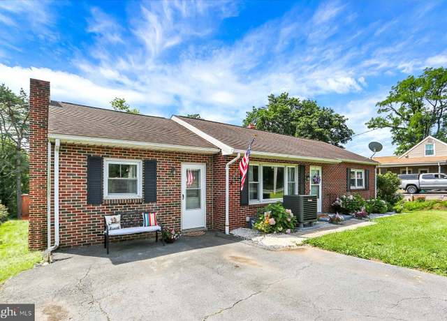 Property at 954 Valley Rd, Enola, PA 17025, 2 beds, 1 bath