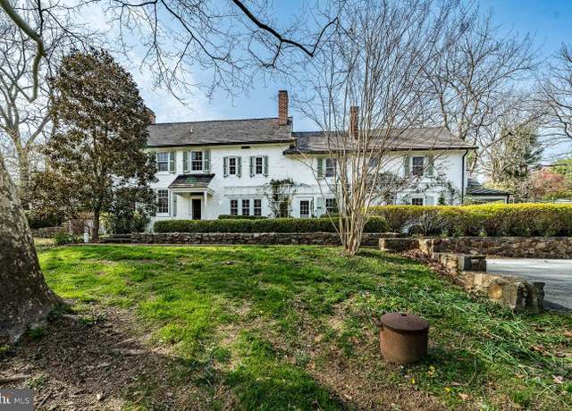 Property at 401 W Locust Ln, Kennett Square, PA 19348, 6 beds, 4.5 baths