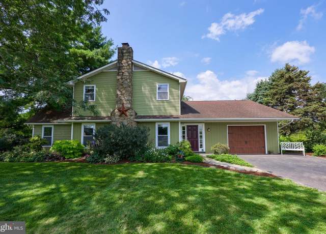Property at 1656 Book Rd, Lancaster, PA 17602, 4 beds, 2.5 baths