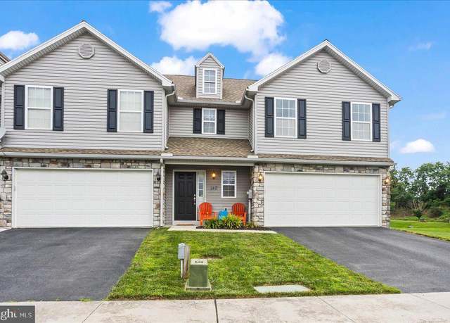 Property at 142 Braeburn Way, Palmyra, PA 17078, 3 beds, 2.5 baths