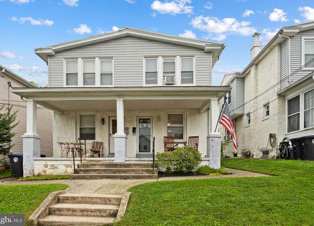 Property at 1123 Maple St, Conshohocken, PA 19428, 3 beds, 1 bath