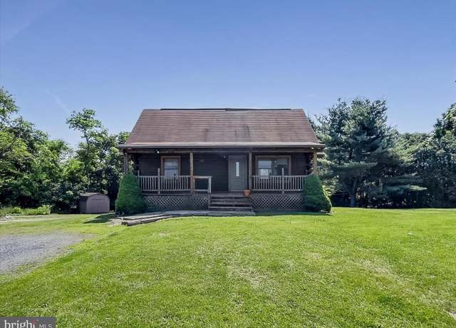 Property at 4 Kenmar Dr, Shermans Dale, PA 17090, 4 beds, 2.5 baths