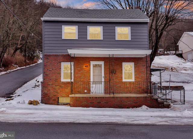 Property at 388 E Bacon St, Pottsville, PA 17901, 4 beds, 2.5 baths