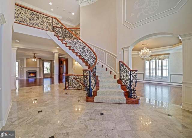 Property at 6604 Reserves Hill Ct, Annandale, VA 22003, 5 beds, 6 baths