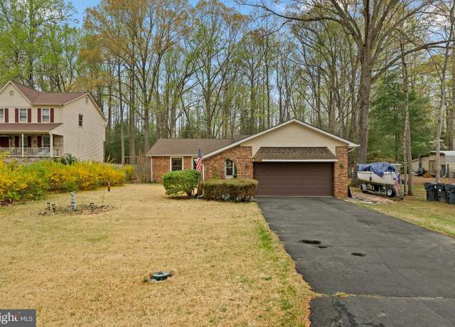 Property at 2200 Harpoon Dr, Stafford, VA 22554, 3 beds, 2 baths