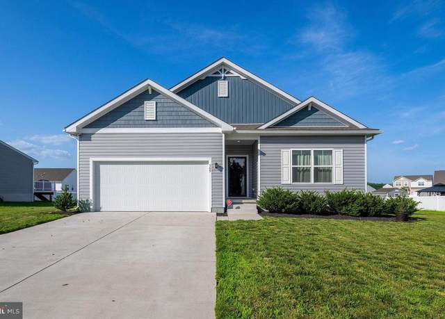 Property at 369 Steamboat Ave, Felton, DE 19943, 4 beds, 3 baths