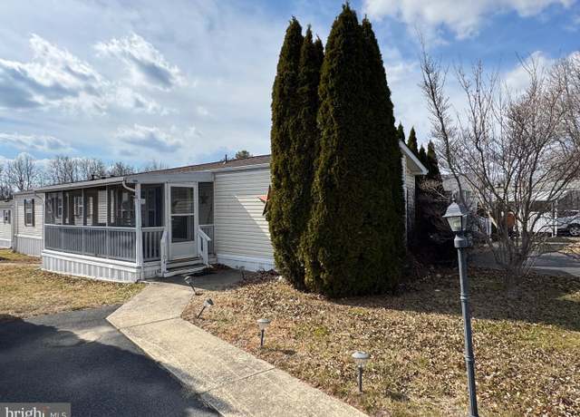 Property at 1104 12th Ave #815, Wilmington, DE 19808, 2 beds, 2 baths