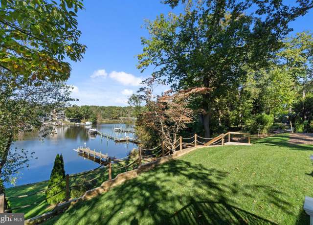 Property at 7730 W Shore Rd, Pasadena, MD 21122, 4 beds, 2 baths
