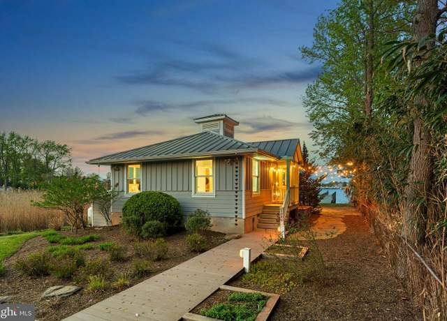 Property at 1080 Mayo Rd, Edgewater, MD 21037, 2 beds, 1 bath