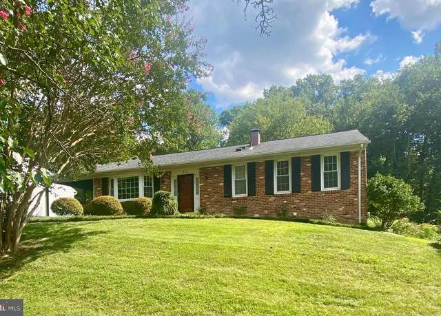 Property at 621 Piping Rock Dr, Silver Spring, MD 20905, 4 beds, 2.5 baths