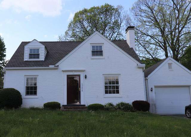 Property at 13238 Club Rd, Hagerstown, MD 21742, 4 beds, 2 baths