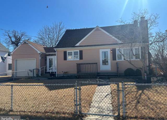Property at 713 E Vine St, Millville, NJ 08332, 3 beds, 1 bath