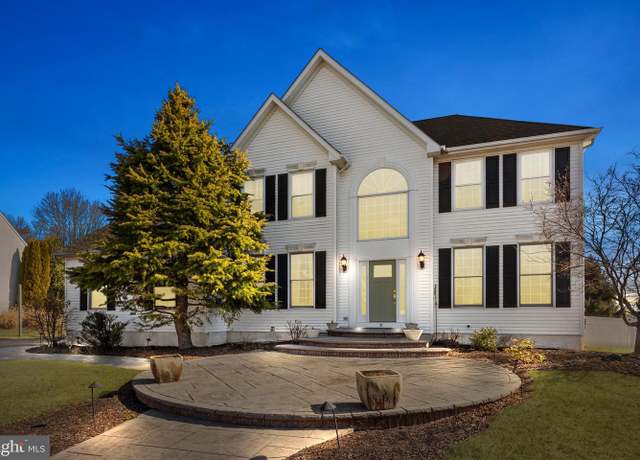 Property at 31 Shelbourne Rd, Richboro, PA 18954, 4 beds, 3.5 baths