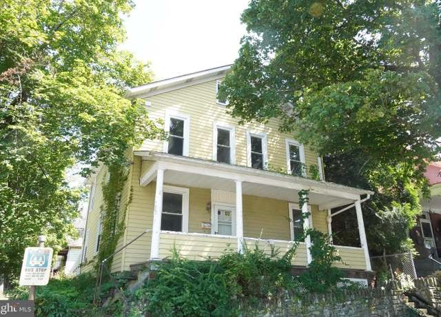 Property at 736 Grove Ave #738, Johnstown, PA 15902, 3 beds, 2 baths