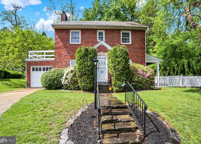 Property at 1033 Walnut St, Lemoyne, PA 17043, 3 beds, 1.5 baths