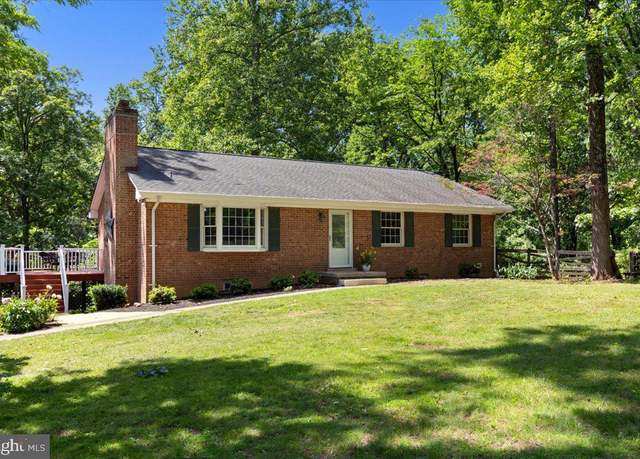 Property at 38577 Goose Creek Ln, Leesburg, VA 20175, 4 beds, 3 baths