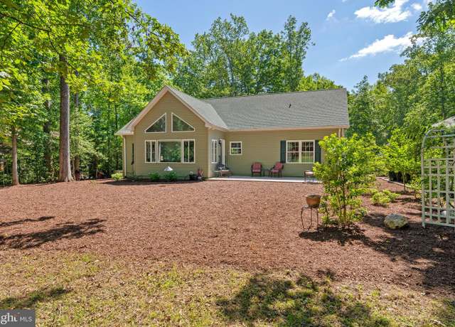 Property at 1315 Eastover Pkwy, Locust Grove, VA 22508, 3 beds, 2 baths