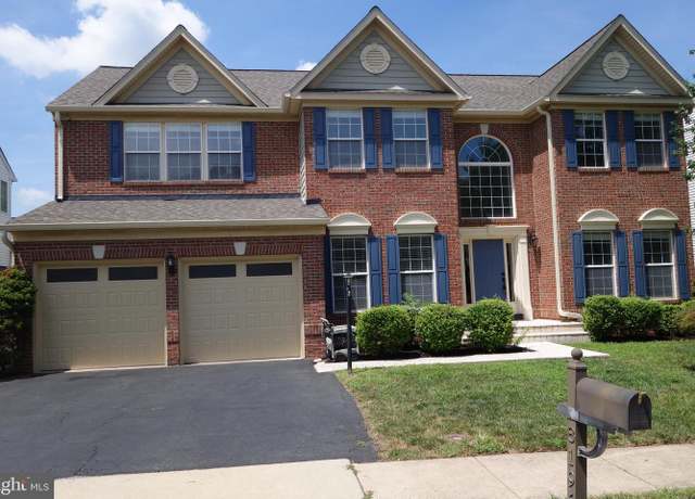 Property at 8196 Tenbrook Dr, Gainesville, VA 20155, 5 beds, 3.5 baths