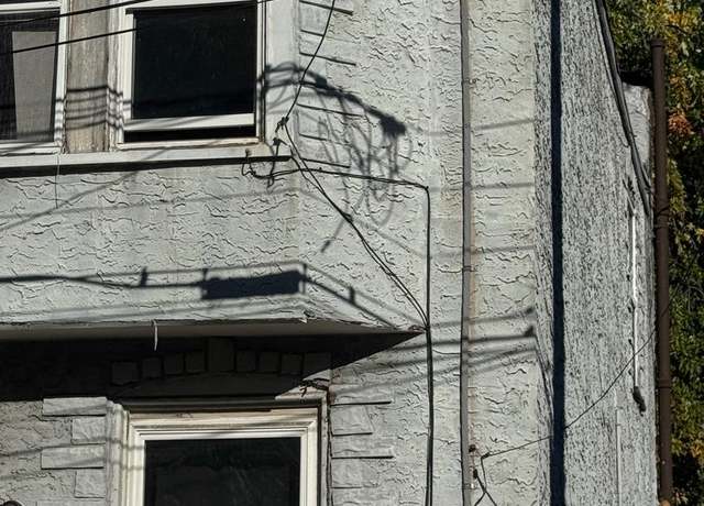 Property at 801 Wright St, Wilmington, DE 19805, 2 beds, 1 bath