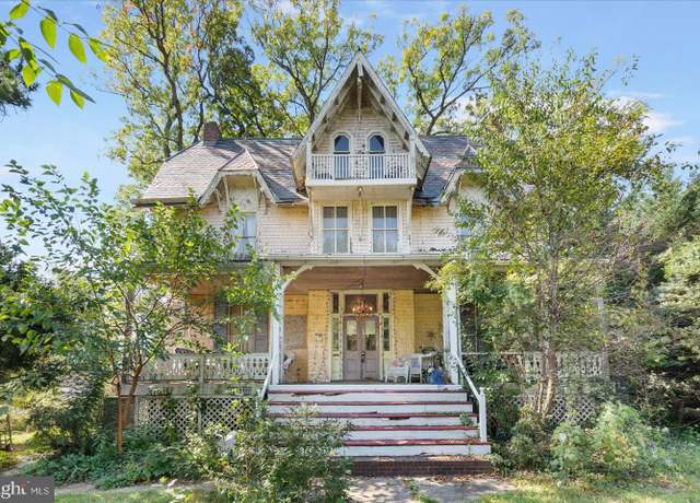 Property at 4122 Roland Ave, Baltimore, MD 21211, 4 beds, 1 bath