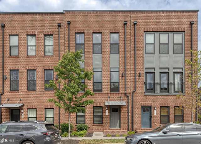 Property at 909 Grundy St, Baltimore, MD 21224, 4 beds, 3.5 baths